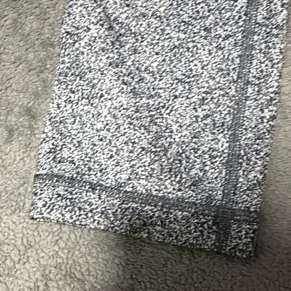 lululemon athletica Black and White Patterned Leggings - Picture 2 of 6